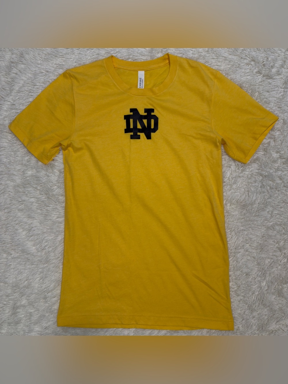 Bella + Canvas Notre Dame Fighting Irish Gold Logo Men’s T-Shirt Size Small
